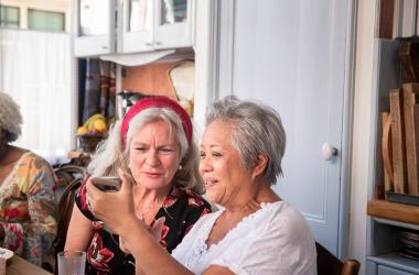 Les Sociétales : favoriser le lien intergénérationnel entre seniors