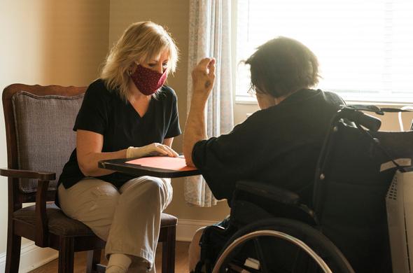 Confinement : quelles adaptations pour les personnes dépendantes ?