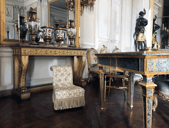 Restauration de la Petite Chaise du Prince impérial, conservée à Compiègne